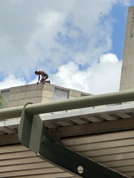 SUICIDE ATTEMPT: Man survives jump from top of Tanganyika building in Harare CBD
