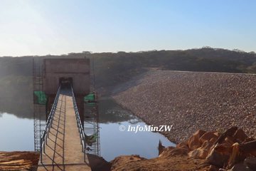 Mnangagwa dates Chivhu, to commission dam