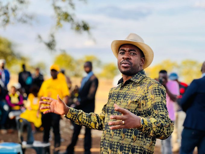 Chamisa steals from Kasukuwere template, dangles title deeds in Chiredzi rural
