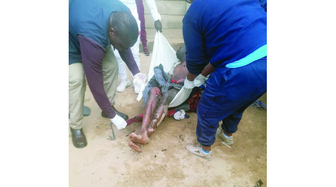 Zim man sets himself on fire while trying to burn wife who dumped him for another guy