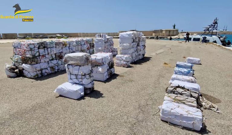 Record 5.3 Tonnes of Cocaine Seized off Sicilian Coast in Historic Italian Operation; Estimated Worth of $946 Million – Five Arrested