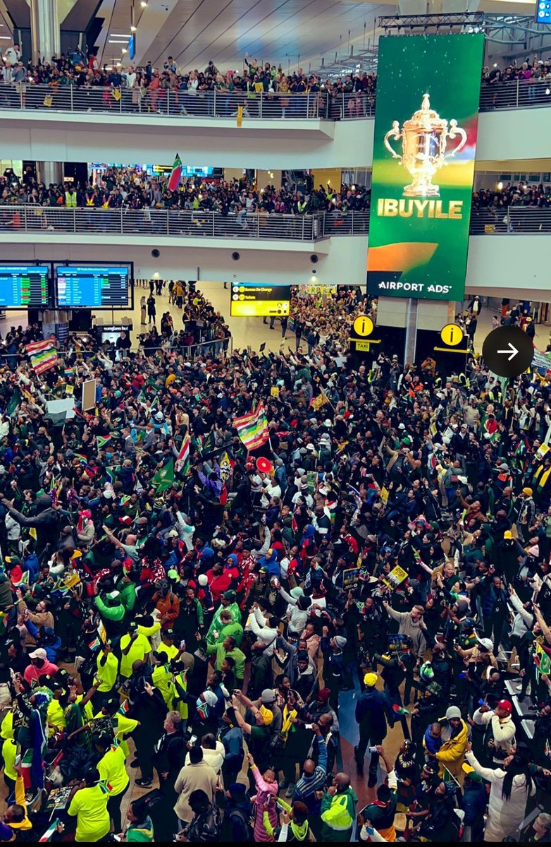 CHAMPIONS BACK HOME: SA rugby team lands at OR Airport to a heroes welcome