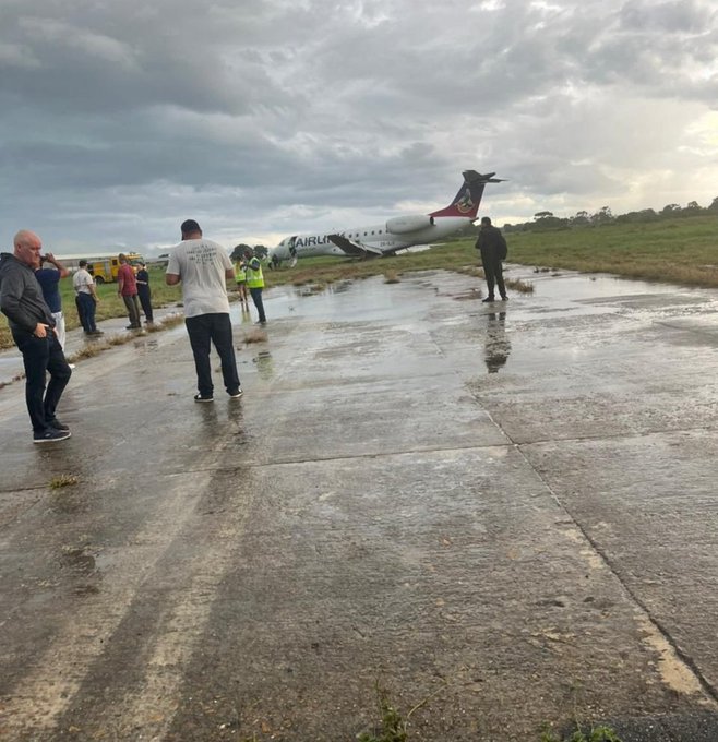 SA Airlink flight involved in dangerous runway excursion due to wet surface of airport landing pad