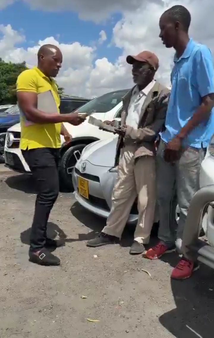 ‘ED Huchi’ famed ex-convict receives Toyota Aqua, US$2,000 from Chivayo