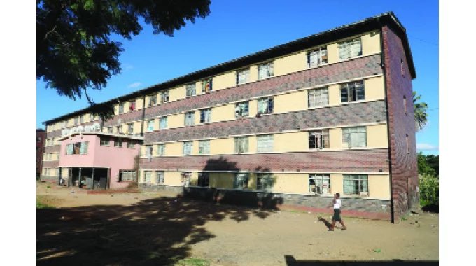 Bulawayo councillor calls for shutting down of flats as Harare building collapse claims life