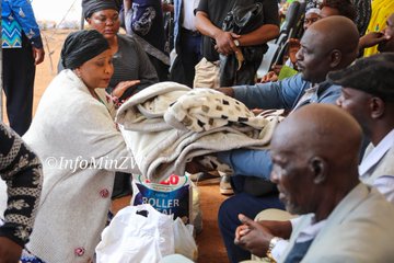 First Lady donates food, blankets in Mwenezi District