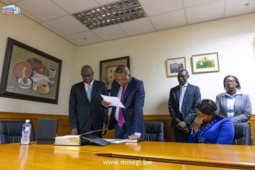 I am just your servant, says Duma Boko as he is sworn in as Botswana’s President