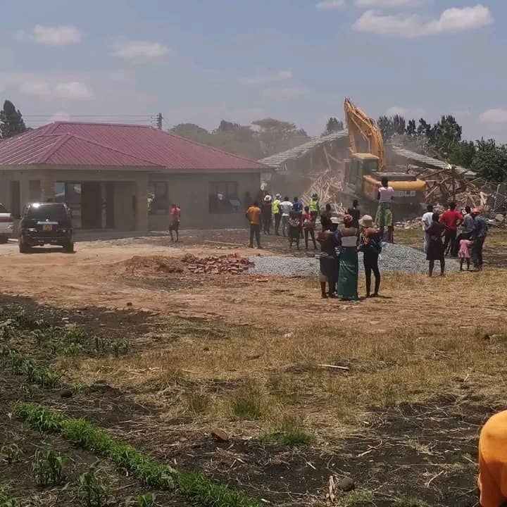 House demolitions underway in Belvedere south