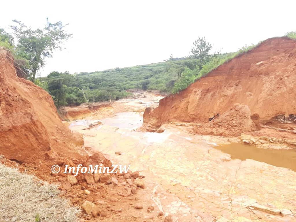 Bodies of 4 children recovered after Chipinge dam burst wall, flooded villages, more feared dead